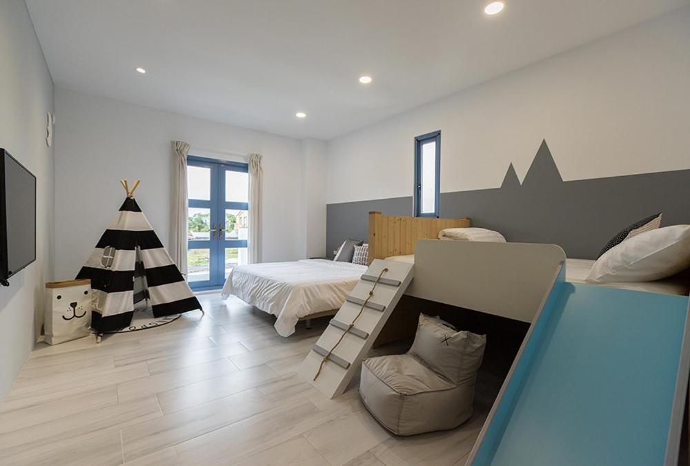 Blue White Apartman Vucsie Kültér fotó