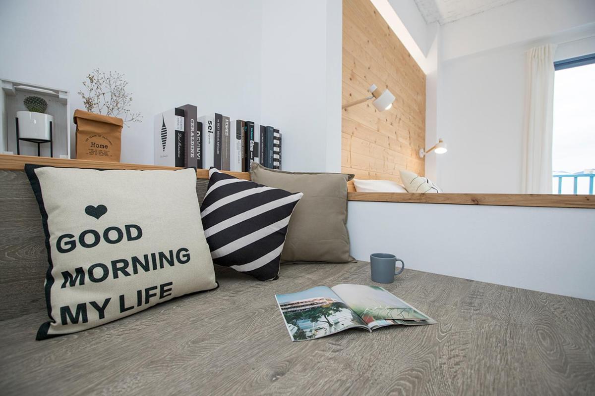 Blue White Apartman Vucsie Kültér fotó